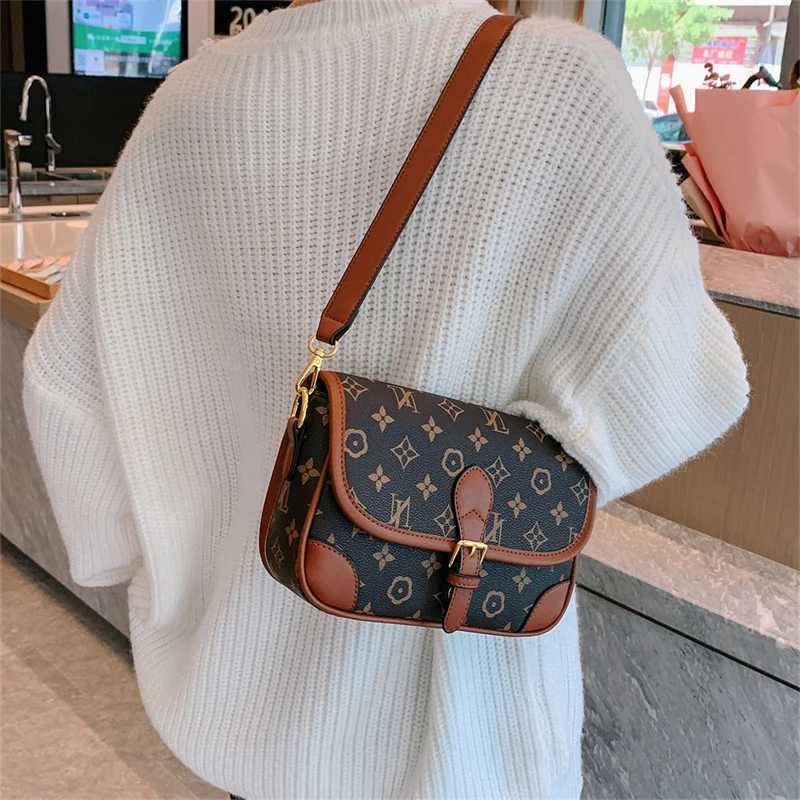 Modern Womens Handbag Designer Leather Crossbody Shoulder Bag Elegant Ladies Tote Purse With PocketsW251107