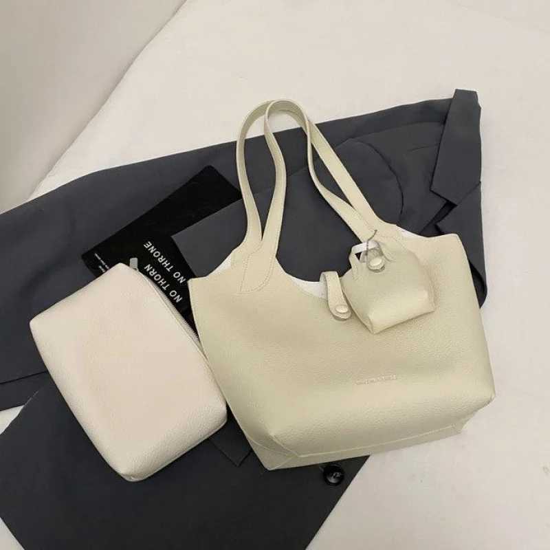 Elegant Crossbody Handbag Luxury Leather Womens Bag Famous Designer Classic Paris Stylish Embellishment Daily BagW251106