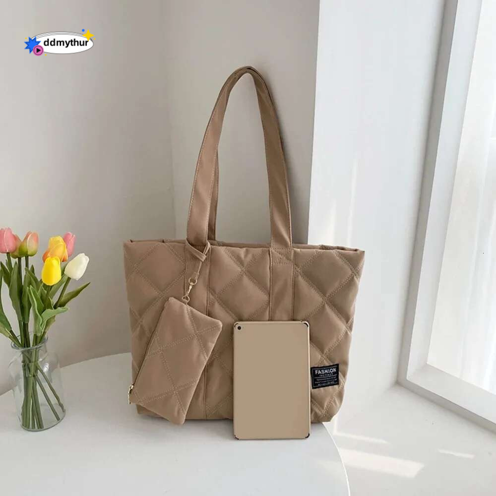 Women Handbag Fall Winter Fashion Rhombus Space Cotton Suit Shoulder Large Capacity Solid Color All-Match Shopping Tote Bag ddmythur