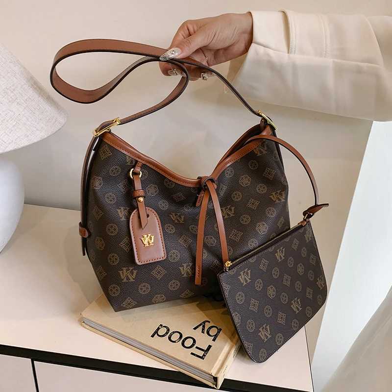 Designer-Inspired Vintage Crossbody Purse - Large Capacity Tote With Chunky Letter Patches Premium Hardware Bags for WomenW251106