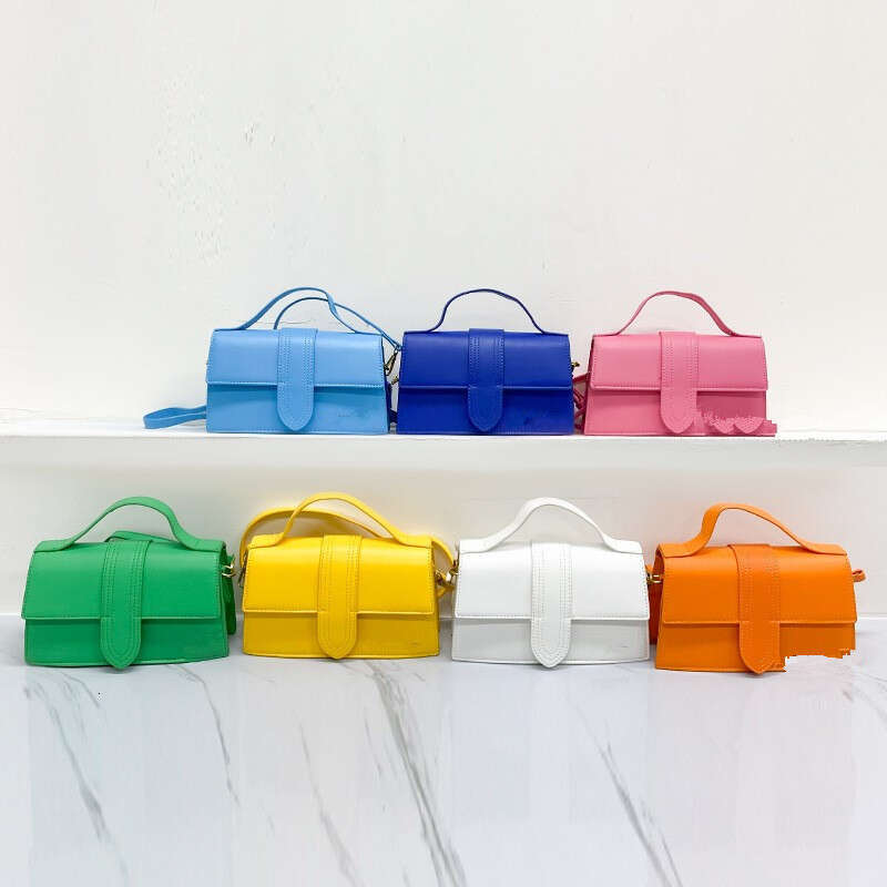 Designer bag 2025 high-end sense, niche western-style small square letter women's bag, single shoulder crossbody handbag, handbag temperament, ve