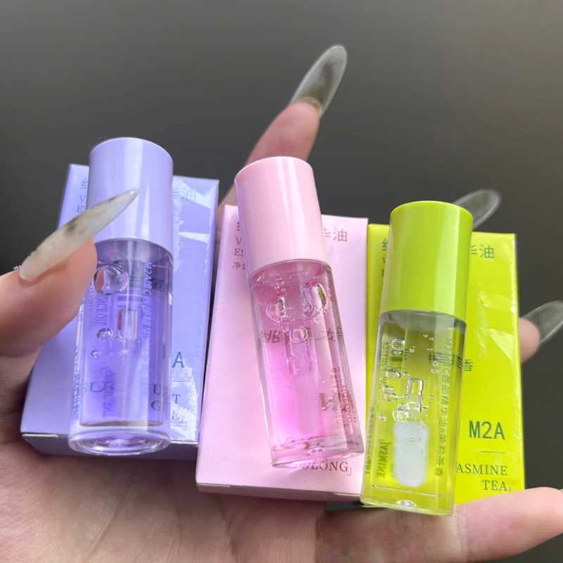 Vitamin C lipstick moisturizing lipstick moisturizing lipstick improves lip line and removes dead skin W250407