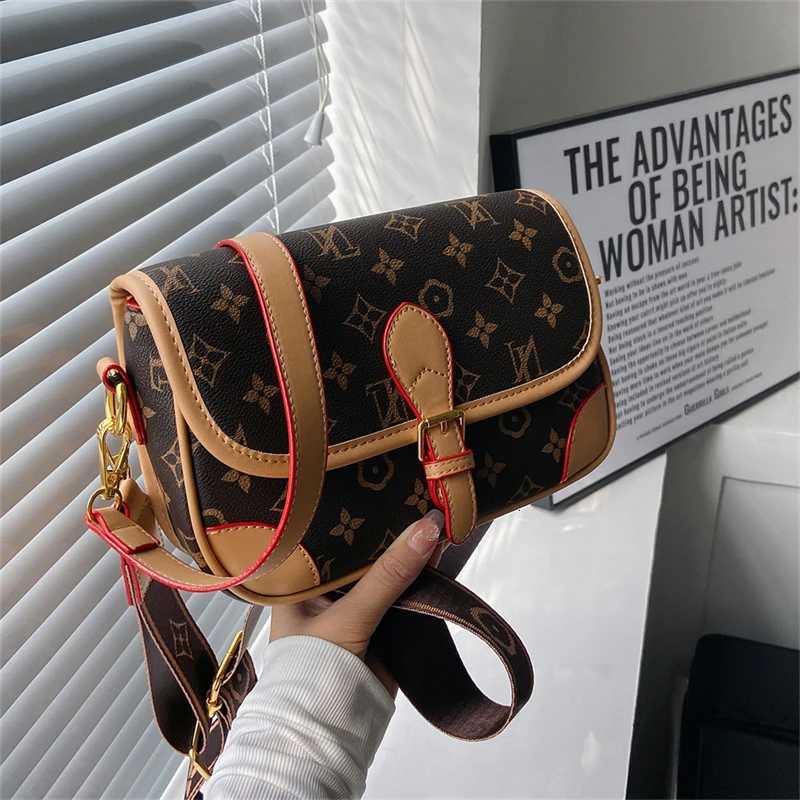 Modern Womens Handbag Designer Leather Crossbody Shoulder Bag Elegant Ladies Tote Purse With PocketsW251107