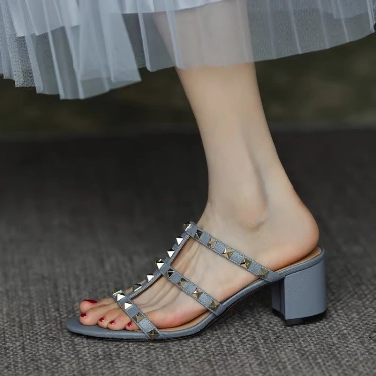 free shipping sandals 2025new designers for womens Summer New Coarse Heel Personalized Fashionable Casual Versatile Outfit Size 35-41 for daily wear