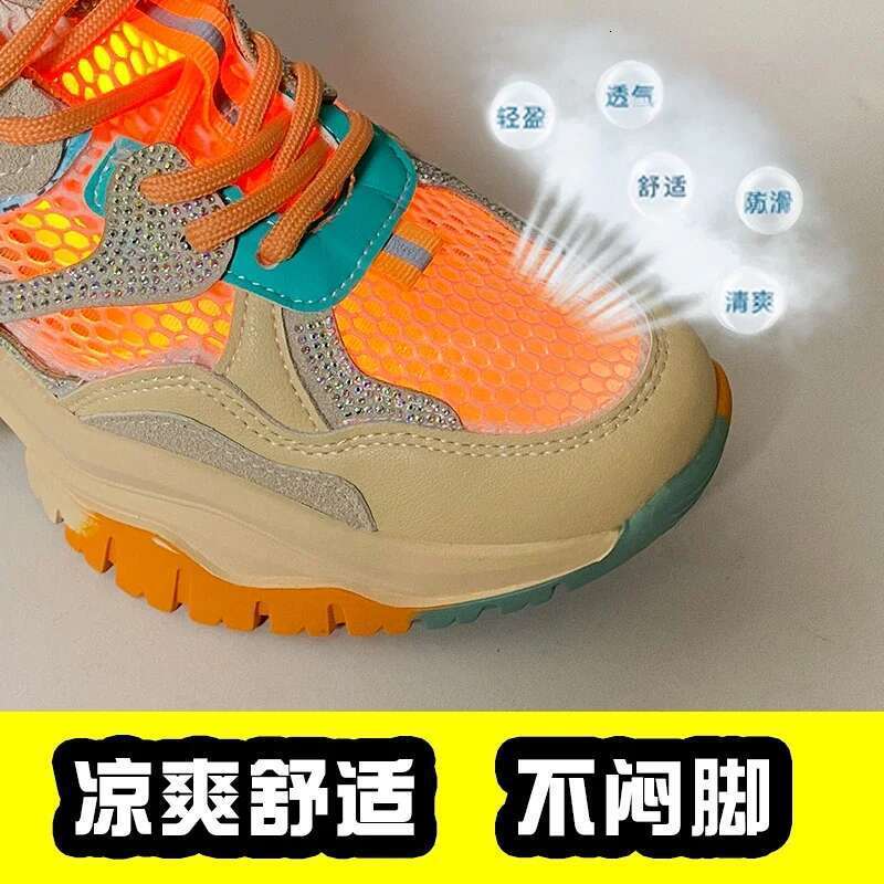 2025 Spring and Summer New Hollowed-out Breathable Mesh Heightening Sneakers