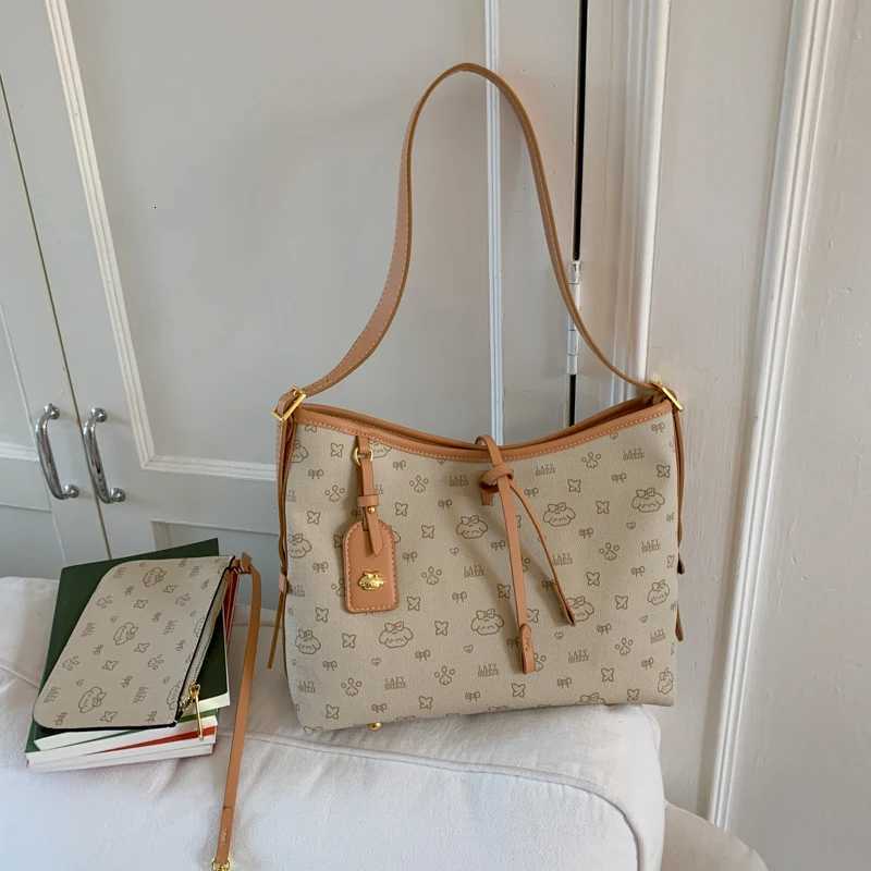 2025 New Polished European Style Crossbody Bag - Creative Exquisite Light Luxury Ladies Bag for Fashion-Forward WomenW251106