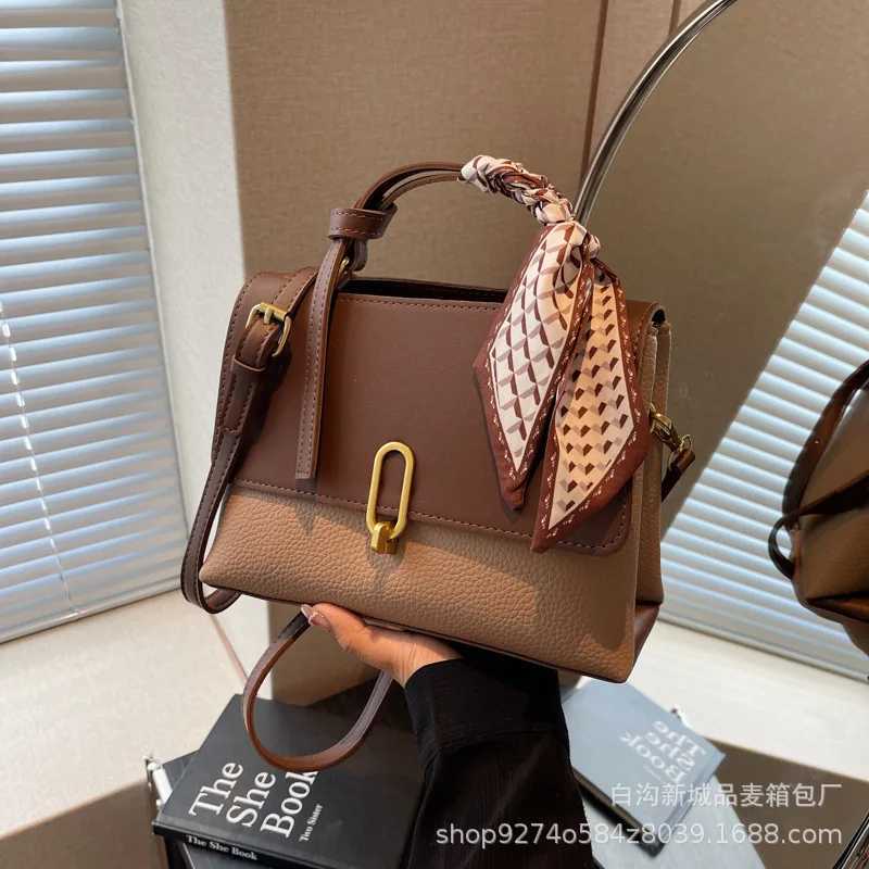 2025 New Womens Premium Color-Blocked Handbag - Stylish Chic Versatile Shoulder/Crossbody Compact DesignW251106