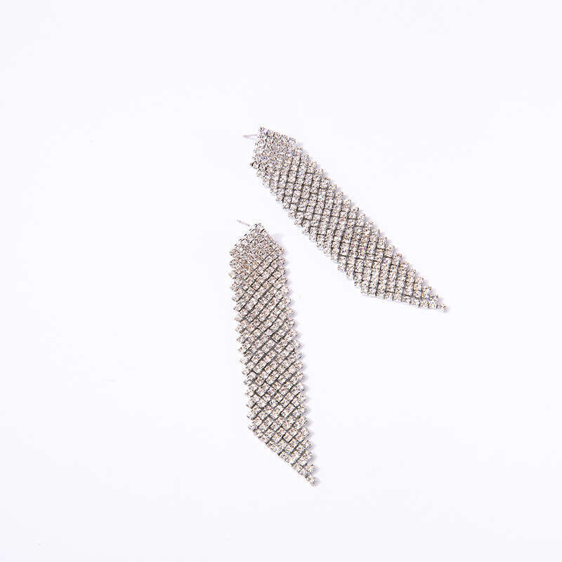 New Long Style Fashionable Personalized Retro Exquisite Premium Feeg Atmospheric Earrings