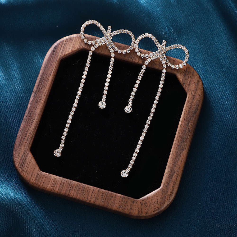 Hot selg tassel with temperament, long bow elegant full dia earrings, heart-shaped earrings