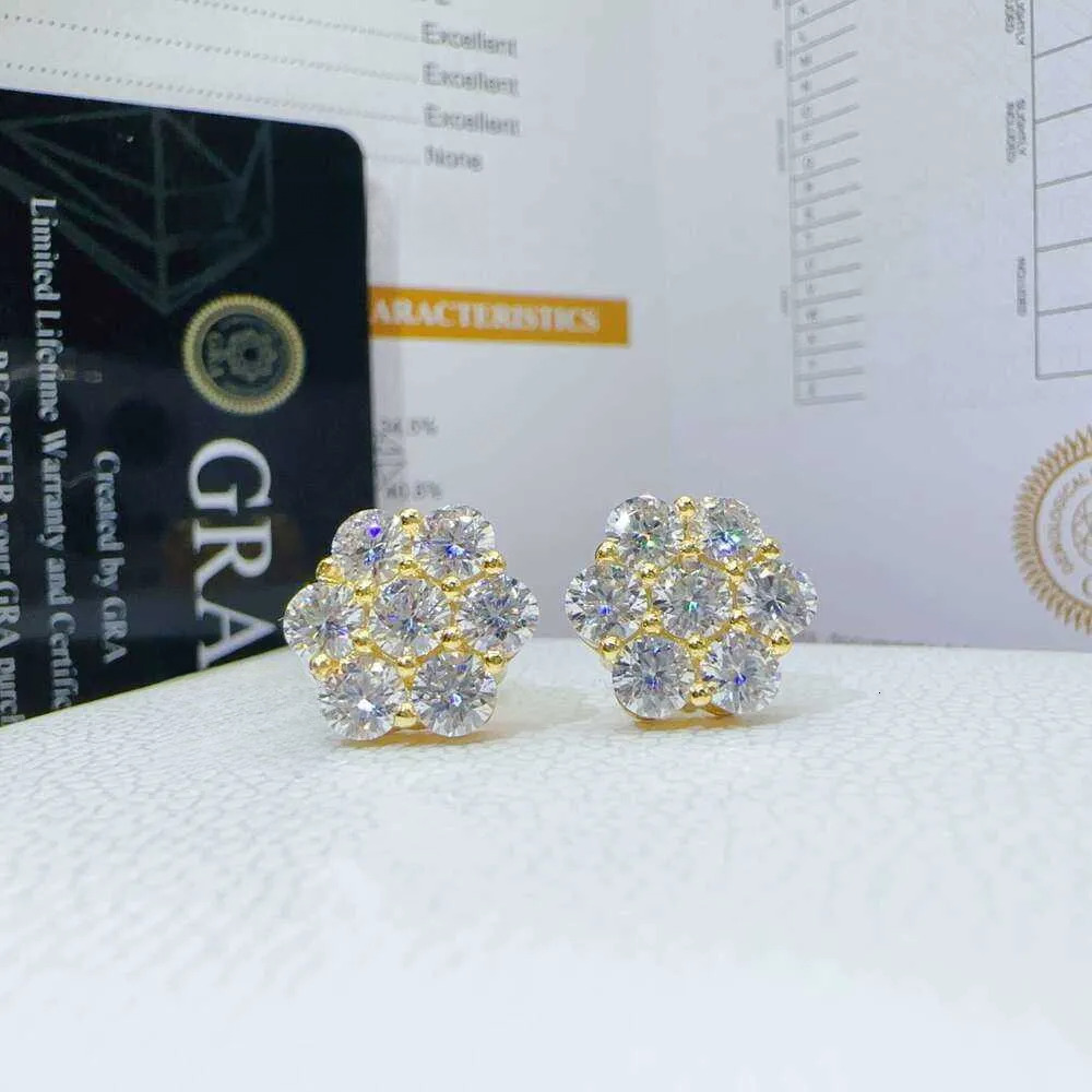 Cluster wer Design Dia Earrings Men Hiphop Sterg Sier Moissanite Ear Stud For Women