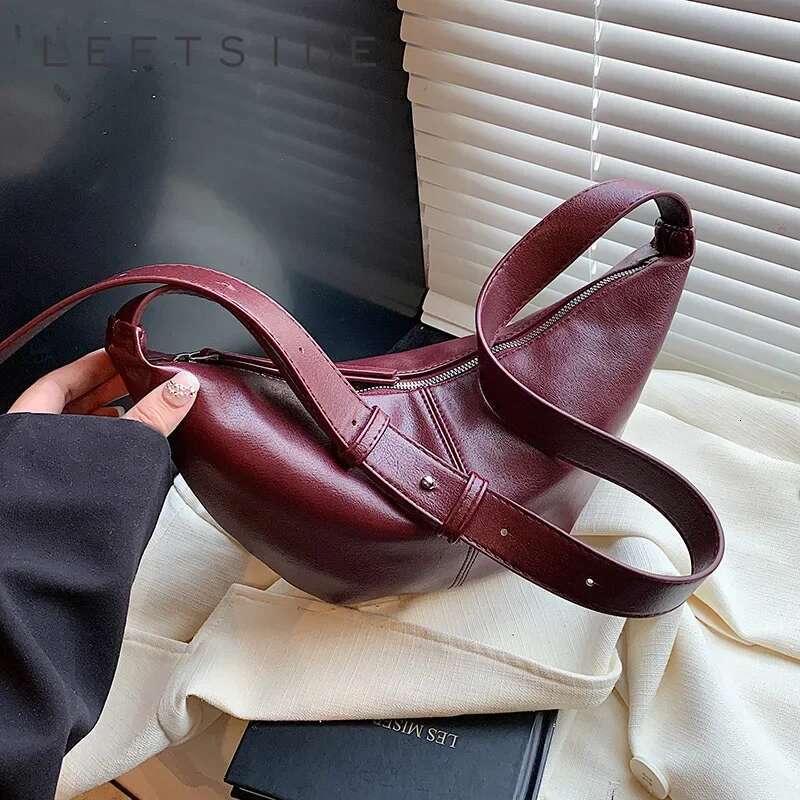 LEFTSIDE Retro Small Leather Underarm Crossbody Bags For Women 2024 Winter Y2k Female Hobo Fashion Shoulder Bag Handbags