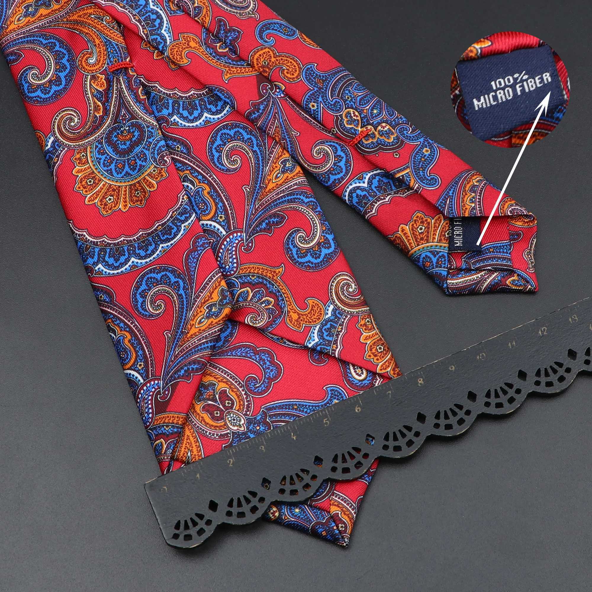 Fashion Mens 7.5cm Silk Tie Super Soft Bohen Style Dot Chic Novelty Red Blue Necktie Suit Shirt Luxury Banquet Accessories X2504071
