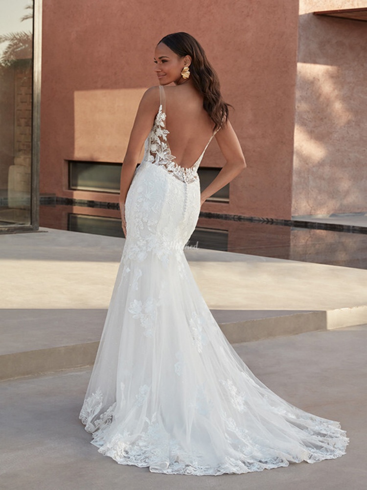 Bohemian Wedding Dresses Sweetheart Lace Appliques Mermaid Bridal Gowns Customized Sexy Backless Sweep Train Boho Robe De