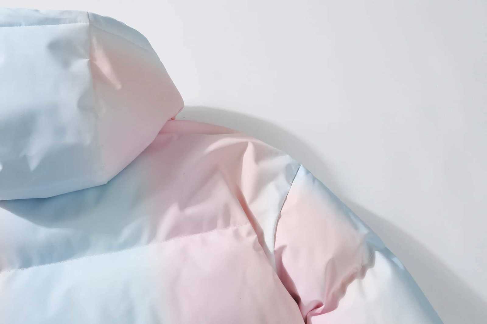 Mens Pink - Blue Ombre Hooded Puffer Jacket Pastel Gradient Winter Coat with Functional Pockets K251106