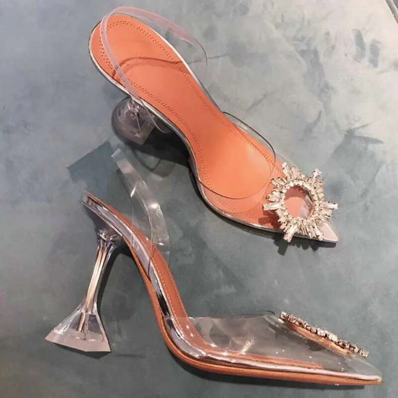 34-45 PVC Transparent Crystal 2024 Summer New Pointed Odd Heel Stiletto Ladies Sun Decoration Wild Fairy Shoes