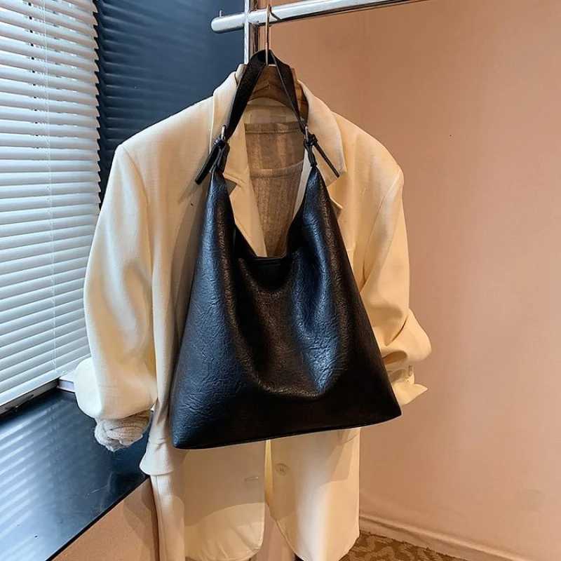 2025 New High-end Luxury Brand Ladies Leather Tote Bag Famous Designer Vintage Casual ParisW251106