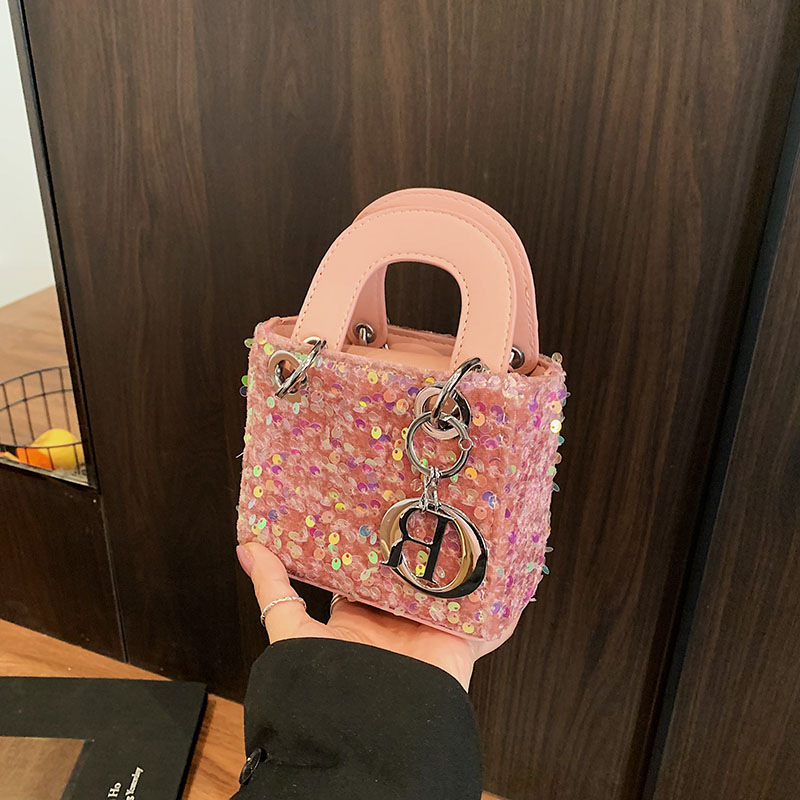 New Fashionable, Trendy, End Handheld Concubine with High Beauty, Sparkling, Versatile, Single Shoulder Crossover Women's Bag