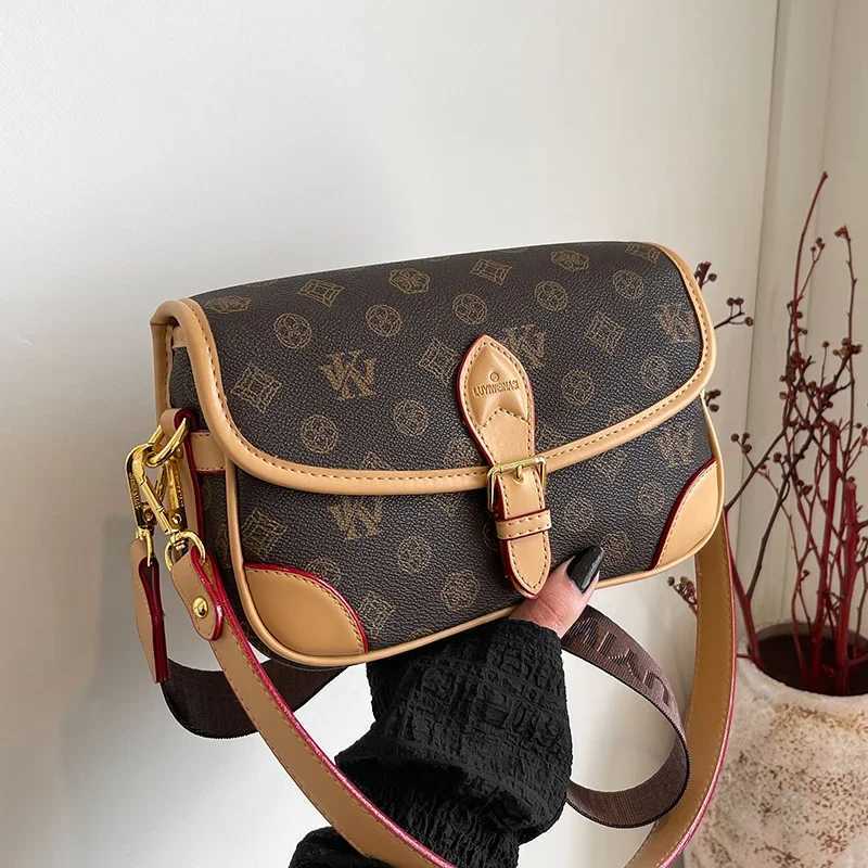Chic Leather Crossbody Bag For Women Luxury Brand Shoulder Handbag Ladies Tote Purse Designer Elegant MessengerW251107