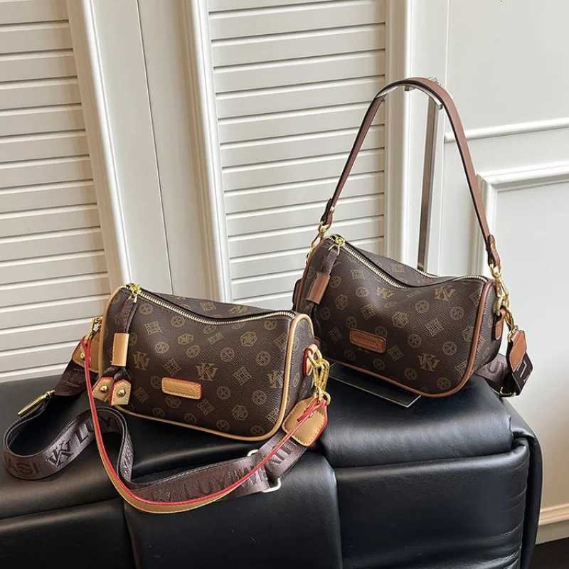 Versatile Womens Messenger Bag Durable Leather Crossbody Shoulder Handbag Ladies Work Office EssentialW251106