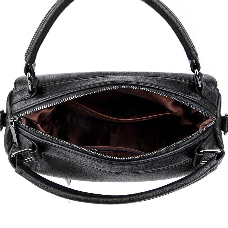 2025 New Designer Bag Women's Retro Fashion Large Capacity Handbag Work Commute Single Shoulder Crossbody Bag
