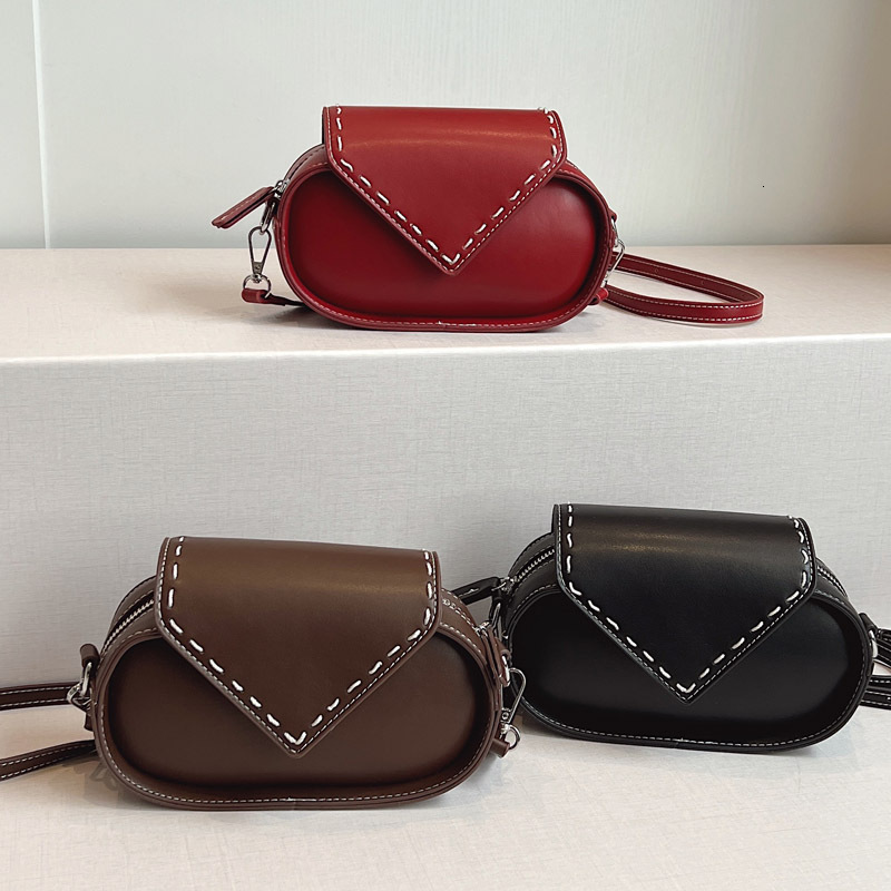 2025S Designer Women S Bag Crossbody New Fashionable Single Shoulder Bag Female Niche Design Internet Famous Fashion High End Small Square Bag