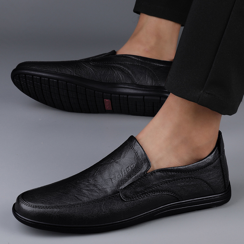 Mens Casual Shoes Fashion Embossed Leather Men Retro British Style Tassels Loafers Mens Slip-on Outdoor Driving Flats 240329