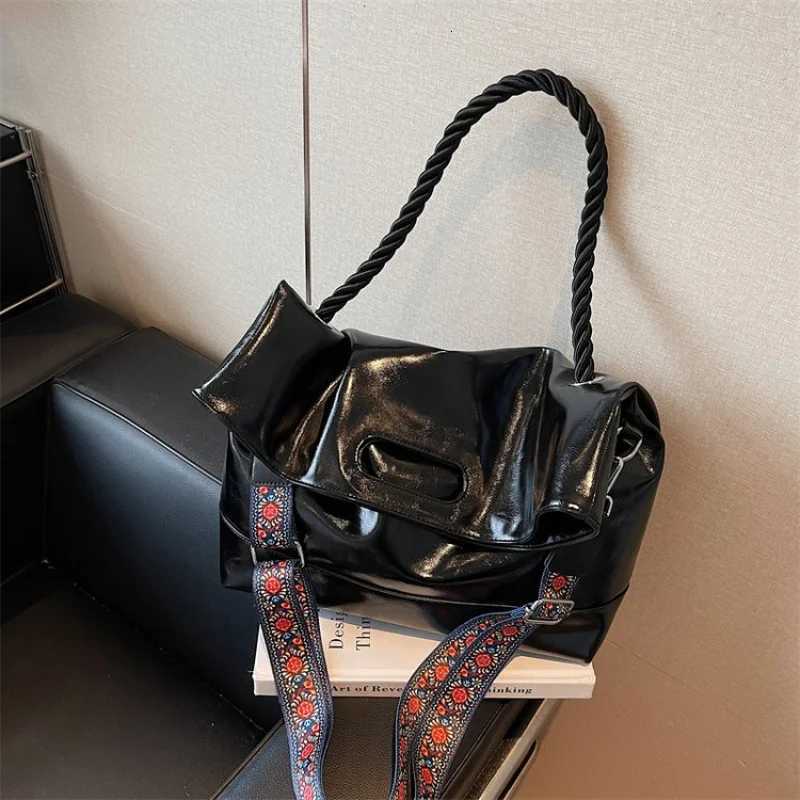 Famous Designer Elegant Leather Womens Crossbody Bag Luxury Brand Trendy Classic Commuter Vintage BagW251107