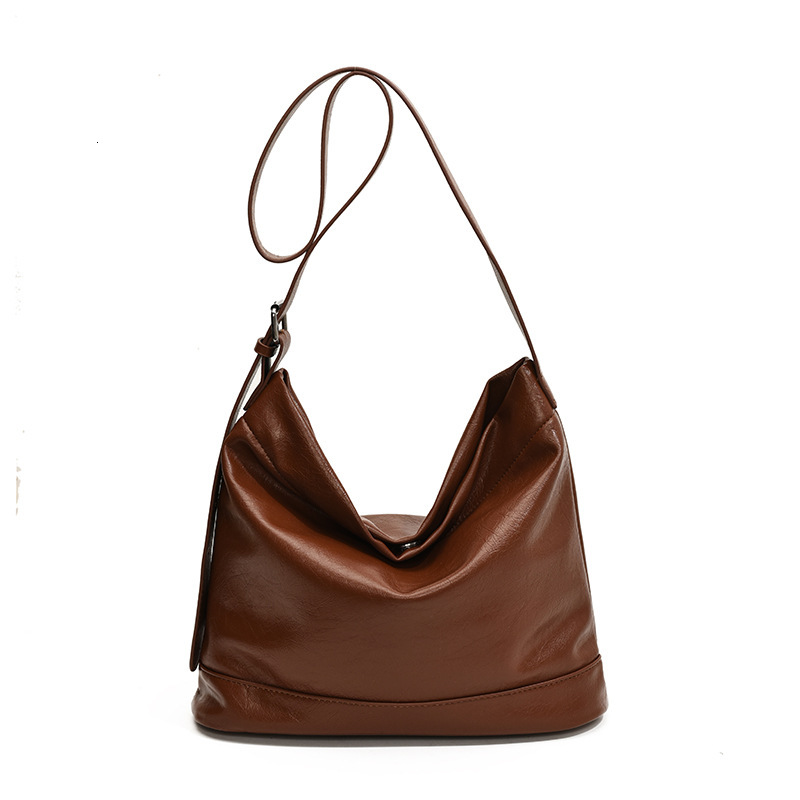Designer Women S Bag Korean Autumn And Winter Edition Large Capacity Soft Collapse Extremely Simple Style Single Shoulder Women S Urban Commuting Cros