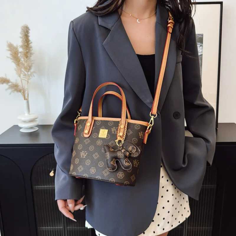 2025 New Womens Market Basket Bag - Vintage Shoulder/Crossbody Purse Stylish Spacious Trendy Retro DesignW251106