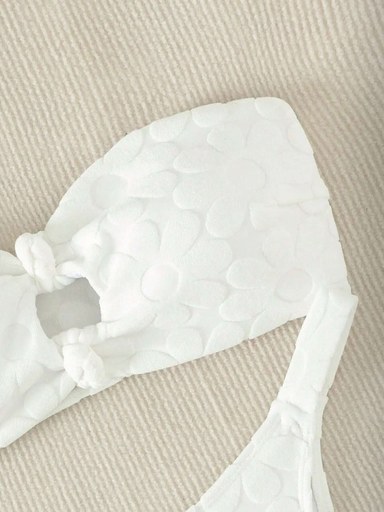 Dongdumaoyi Sexy White Bandeau Bikinis Sets Women Hollow Out Tie Bow Push Up Micro Swimsuit Brazilian Beach Bathing Suit Thong Swimwear