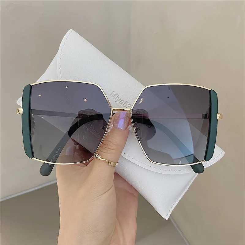Square Sunglasses Women 2024 Vintage Brand Oversize Womens Sun Glasses Black Female Glasses Men.s UV400 Gafas De SolC250411