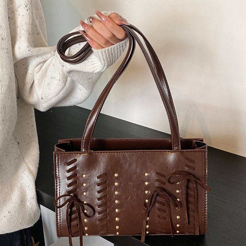 2025S Designer Women S Bag Autumn Winter Popular Shoulder With Rivet Strap Bow New Style Small And Trendy Design Underarm Women S Bag