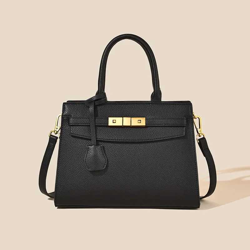 Classic Elegant Ladies Shoulder Bag From Luxury Brand In Premium Leather Famous Designer Popular MessengerW251107