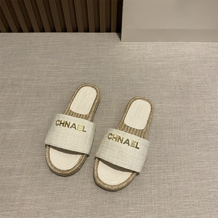 Women 2025 summer new fashion small fragrant woven flat slippers outdoor wear casual lazy shoes beach shoes