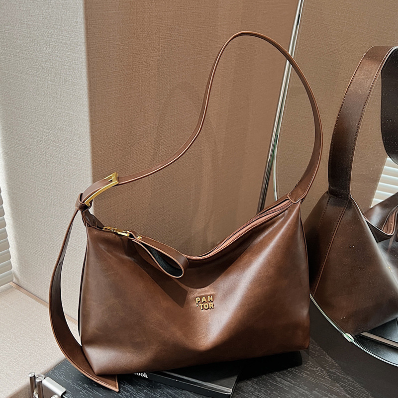 2025S Designer Women S Bag Premium Single Shoulder Women New Large Capacity Tote For College Students Class Commuting Crossbody Bag