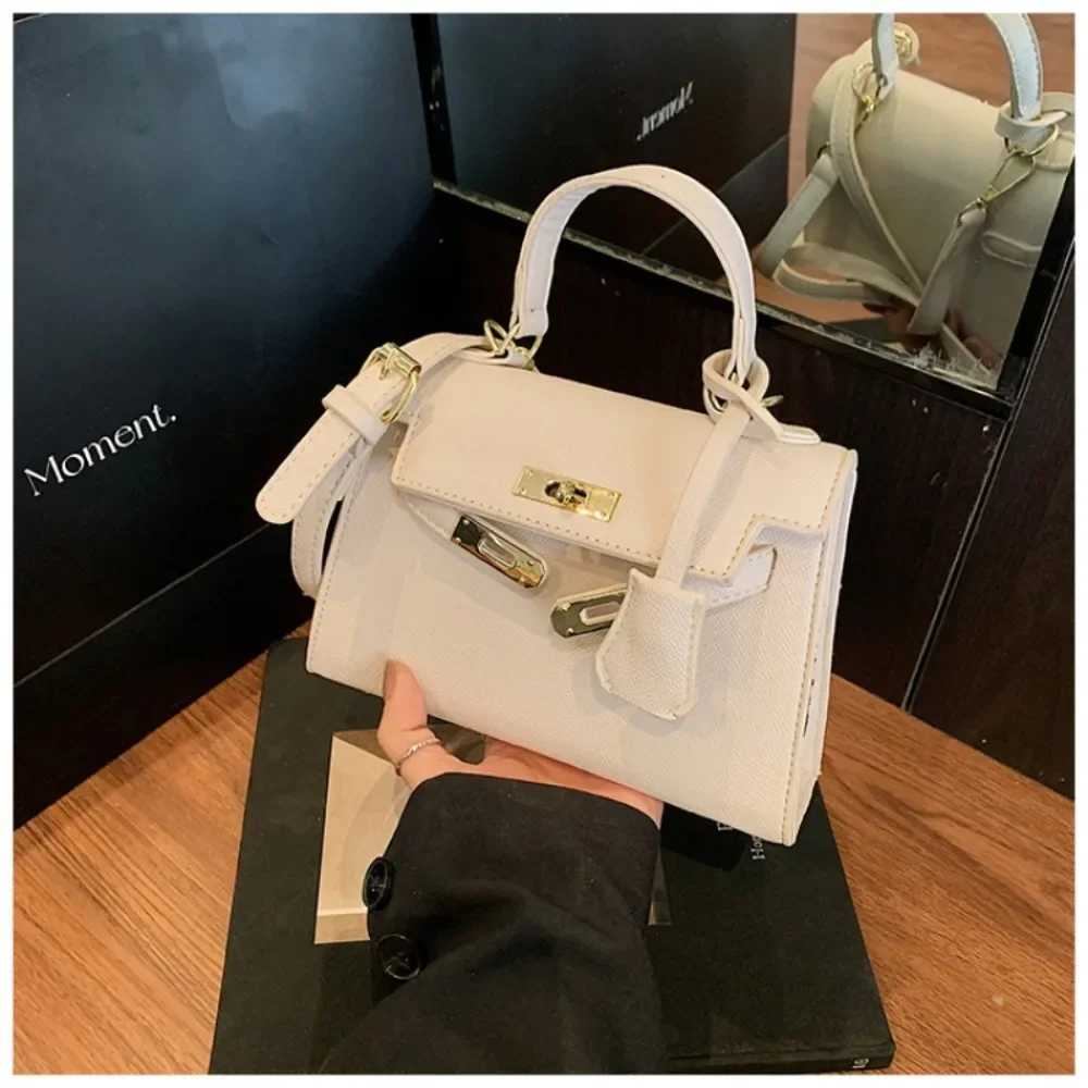 Elegant Leather Crossbody Bag For Ladies Shoulder Bag Convertible Luxury Brand Handbags By Famous DesignerW251107