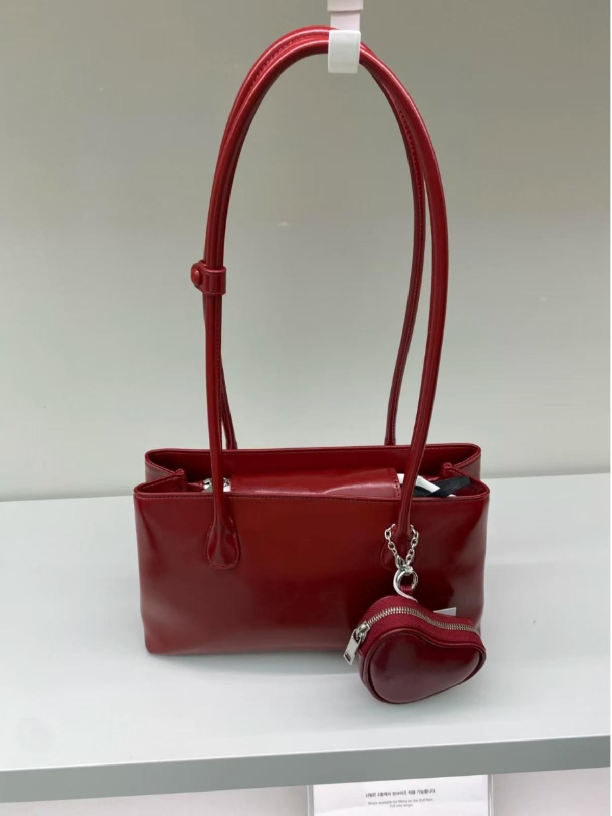 2025S New Model Designer Bag Red Handheld Boston Women S Single Shoulder Tote Premium Commuter Underarm Bag Totebag