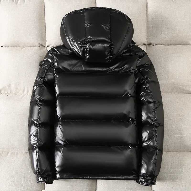Man Jackets Shiny Buffer Bubble Thick Parka Short Winter Shiny Brand New Winter Fashion Clothing Hooded Male Quilted Padded CoatT251107