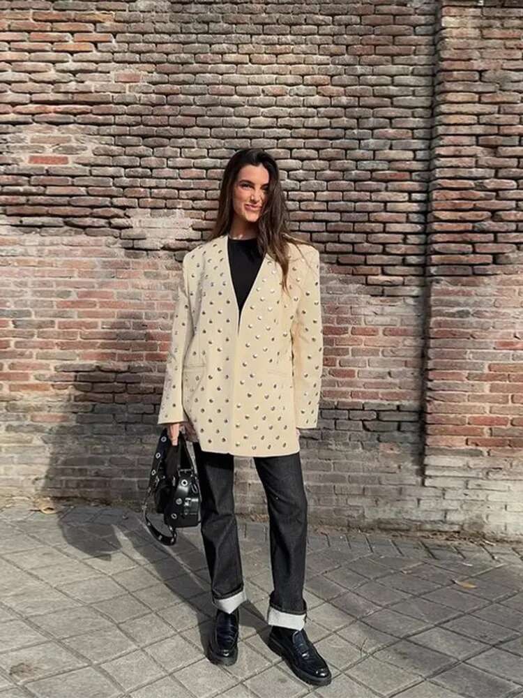 Retro Deep V-Neck Studded Suit Jacket Women Casual Loose Rivets Pockets Open Jackets Female 2025 Spring Chic Street Outwear
