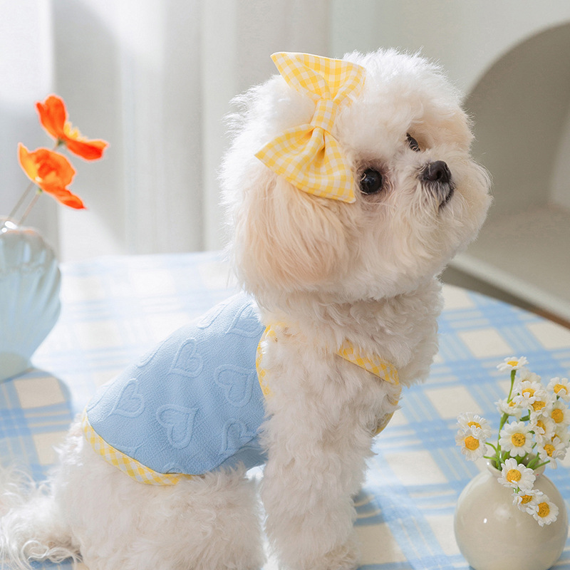 Love relief texture bow camisole vest, small dog, bear, cat, spring and summer pet dog clothing wholesale