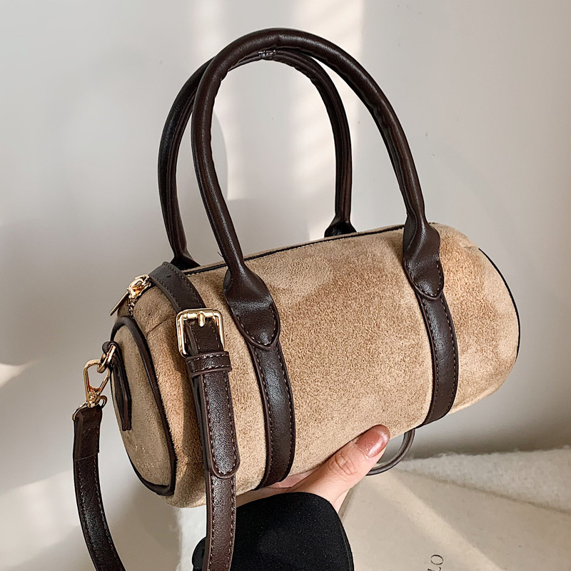 2025S Designer Women S Bag Matte New Cowhide Women S Boston Casual Hand Held Cylindrical Shoulder Style Crossbody Bag
