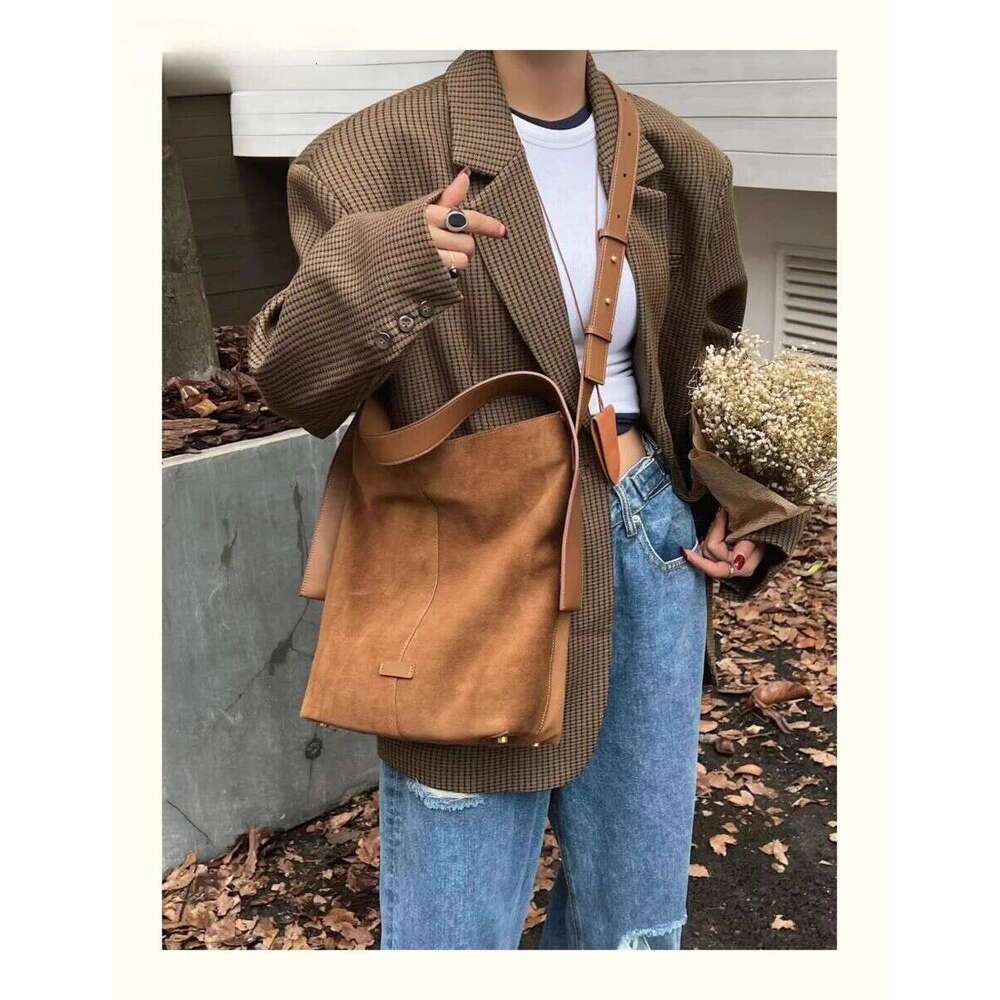 Ins Chic Slouchy Style Soft Touch Bucket Tote Big Genuine Suede Leather Women Shoulder Bag Matte Nubuck Office Ladies Handbag