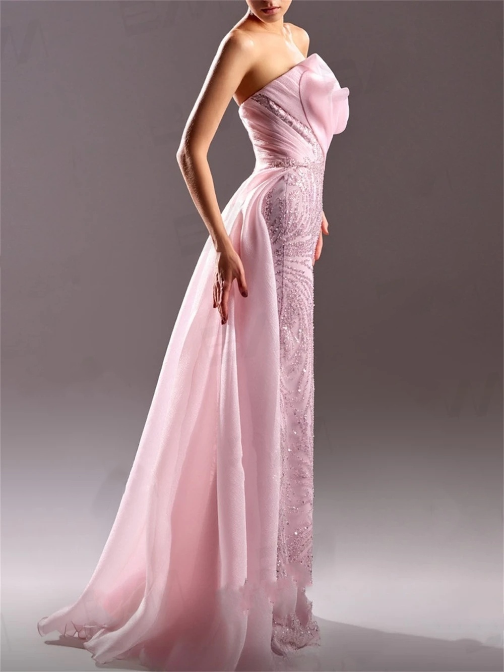 Vintage Evening Dresses Strapless Sleeveless Backless Gown Sequins Appliques Split Side Sweep Train Dress Party Customized Dress