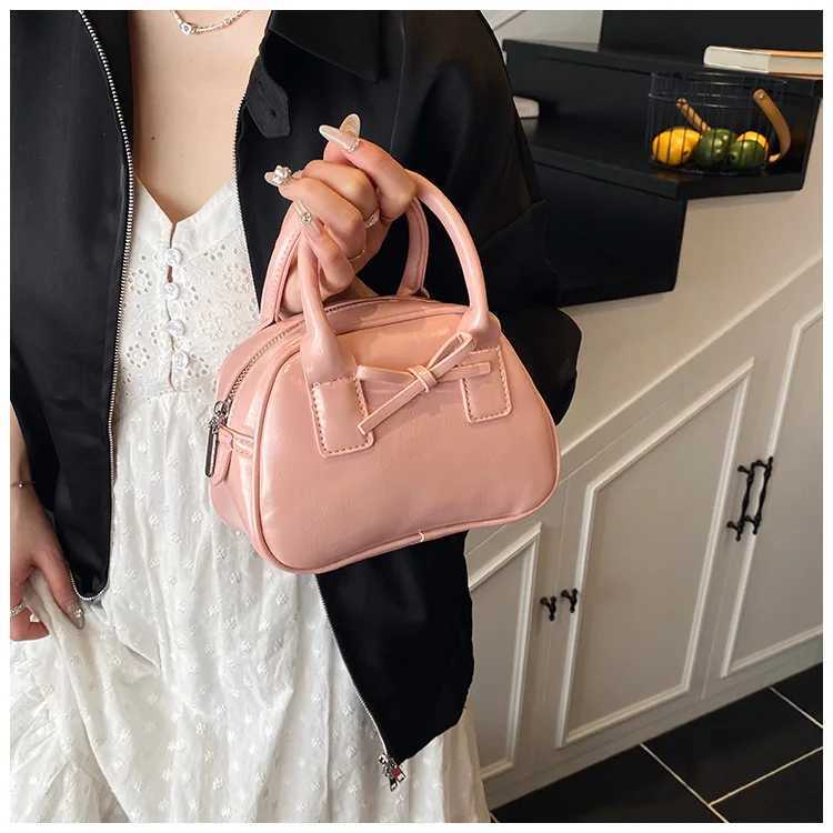 2025 Trendy Single Shoulder Bag Womens Small Square Purse - Elegant Zipper Top Handle Crossbody Bag for LadiesW251107