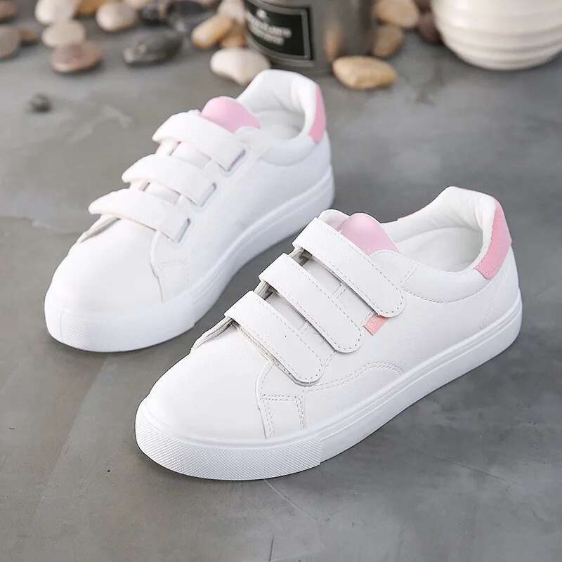 2025 New Spring and Autumn White Designer Women's Shoes Korean Soft soled Thick soled Lightweight Anti slip Flat Shoes Trendy Casual Shoes1