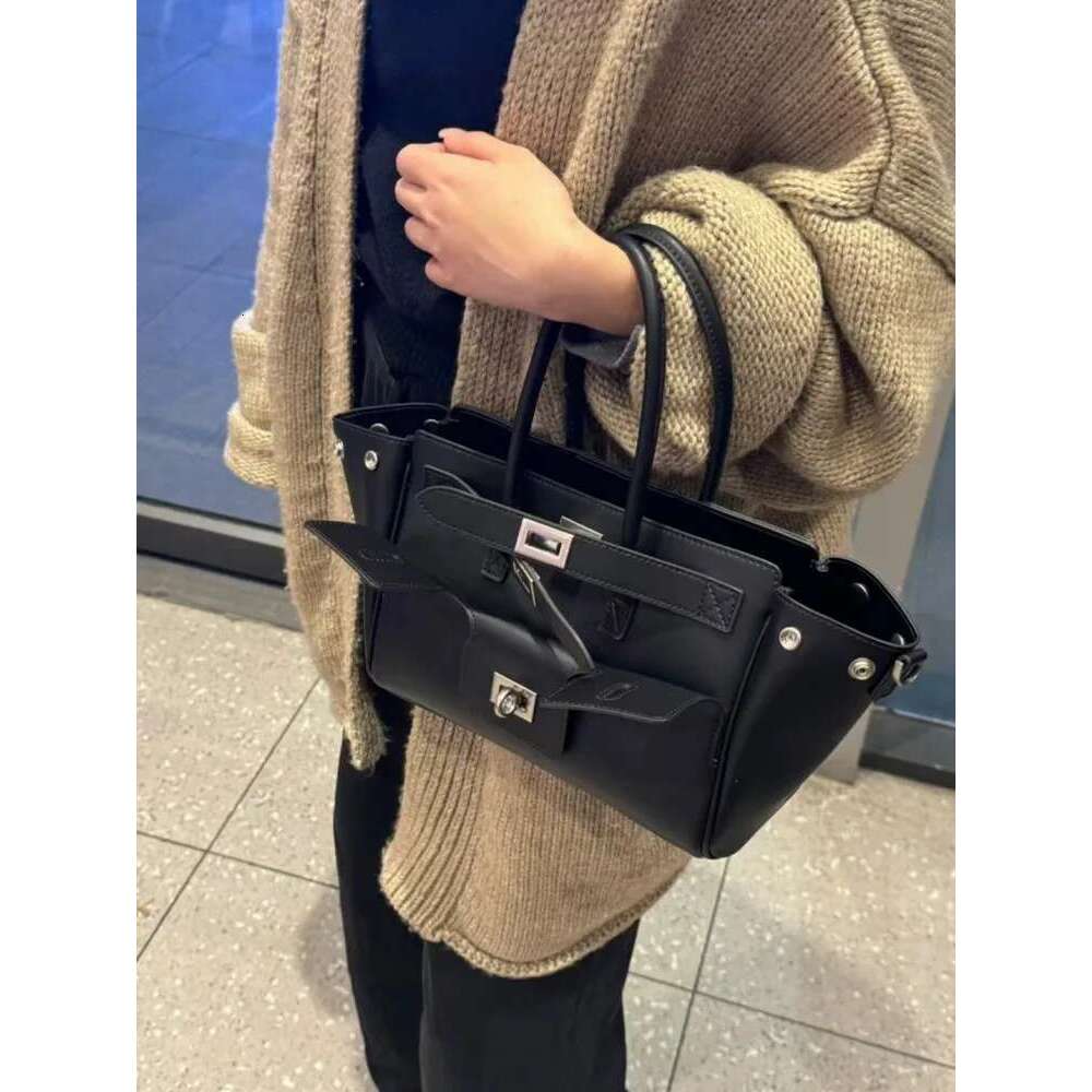 Women's Bags Women's Bags Fashion Women Cow Split Leather Mini Motorcycle Bag Female New Designer Party Totes Handbag Hasp Flap Pouch Bags S