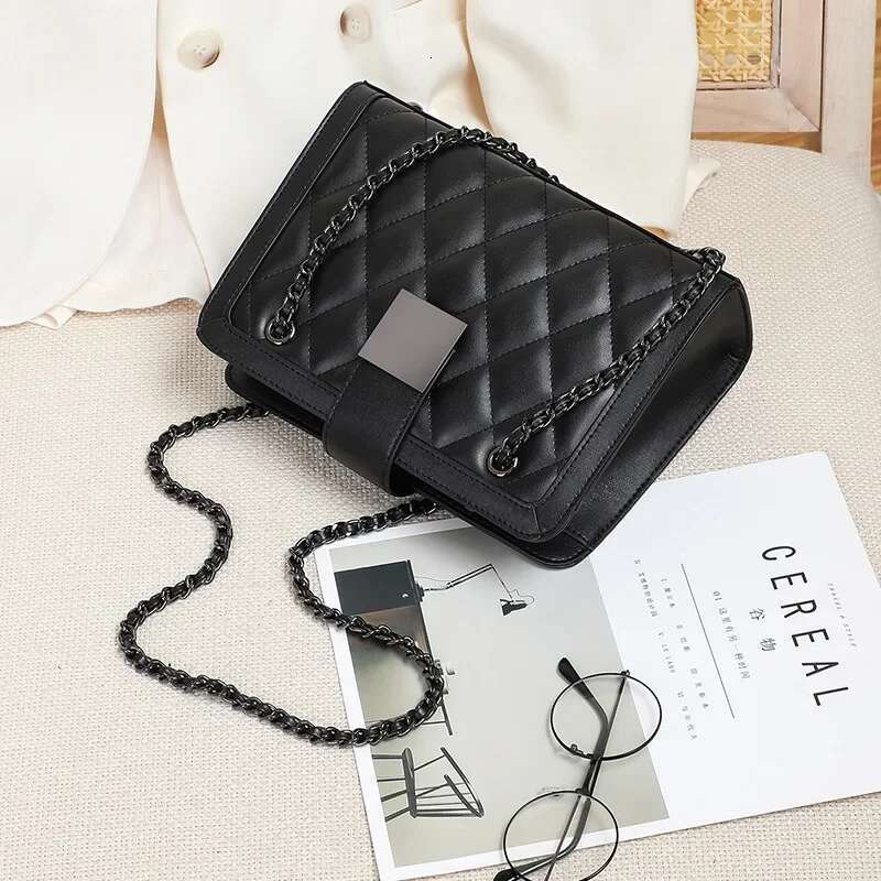 New High-End Fashion Crossbody Chain Versatile Single Shoulder Armpit Bag Women's 100% Genuine Leather