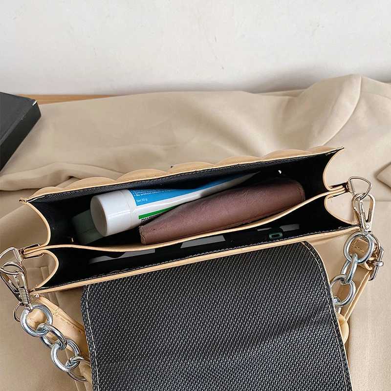 New Arrival New chain shoulder bag womens solid color cross body bag designer messenger handbag and wallet luxury top handle handbag T250407