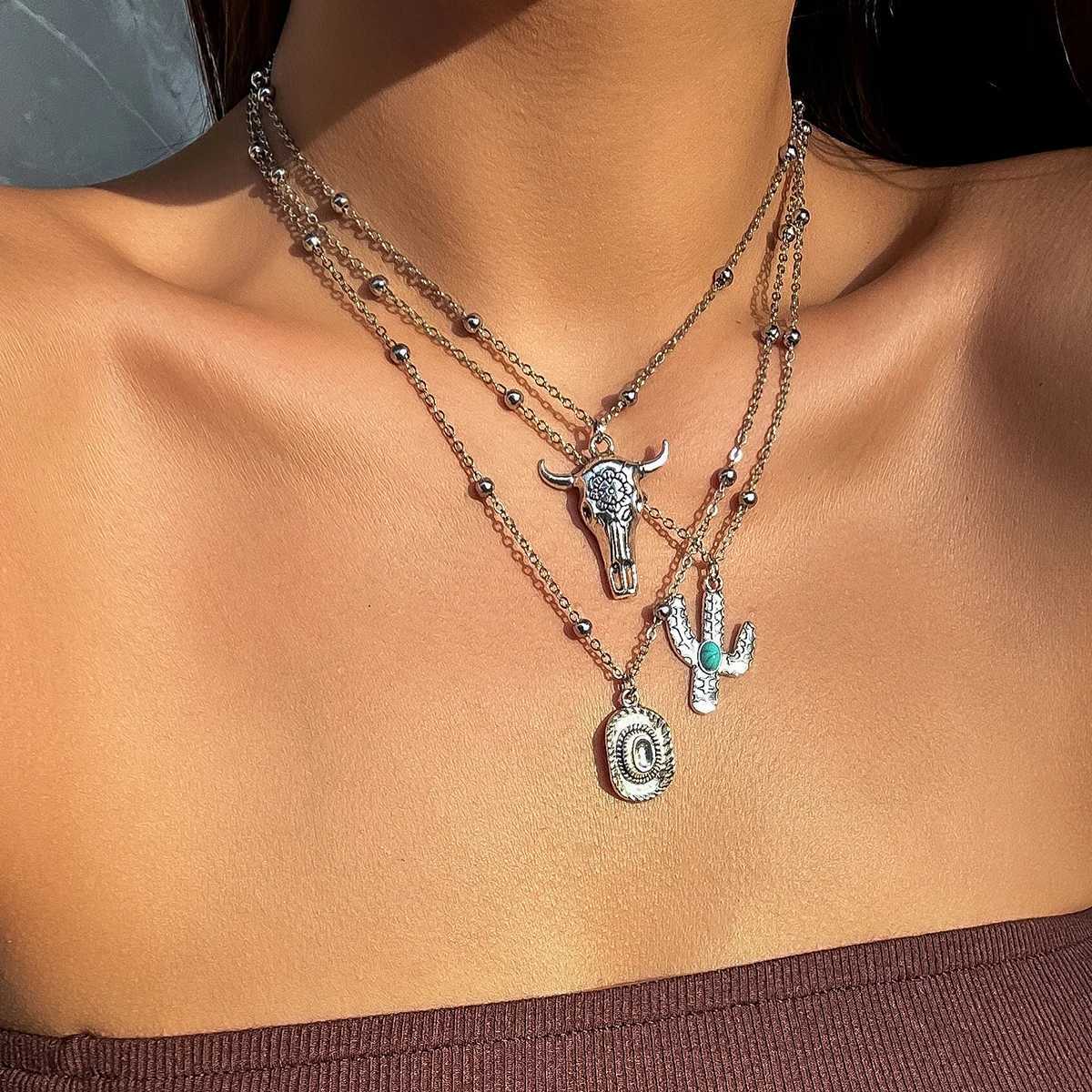 3Pcs/Set Boho Vintage Bullhead Cactus Pendant Necklaces for Women Ethnic Style Multilayer Thin Chain Summer Beach Neck JewelryC250407