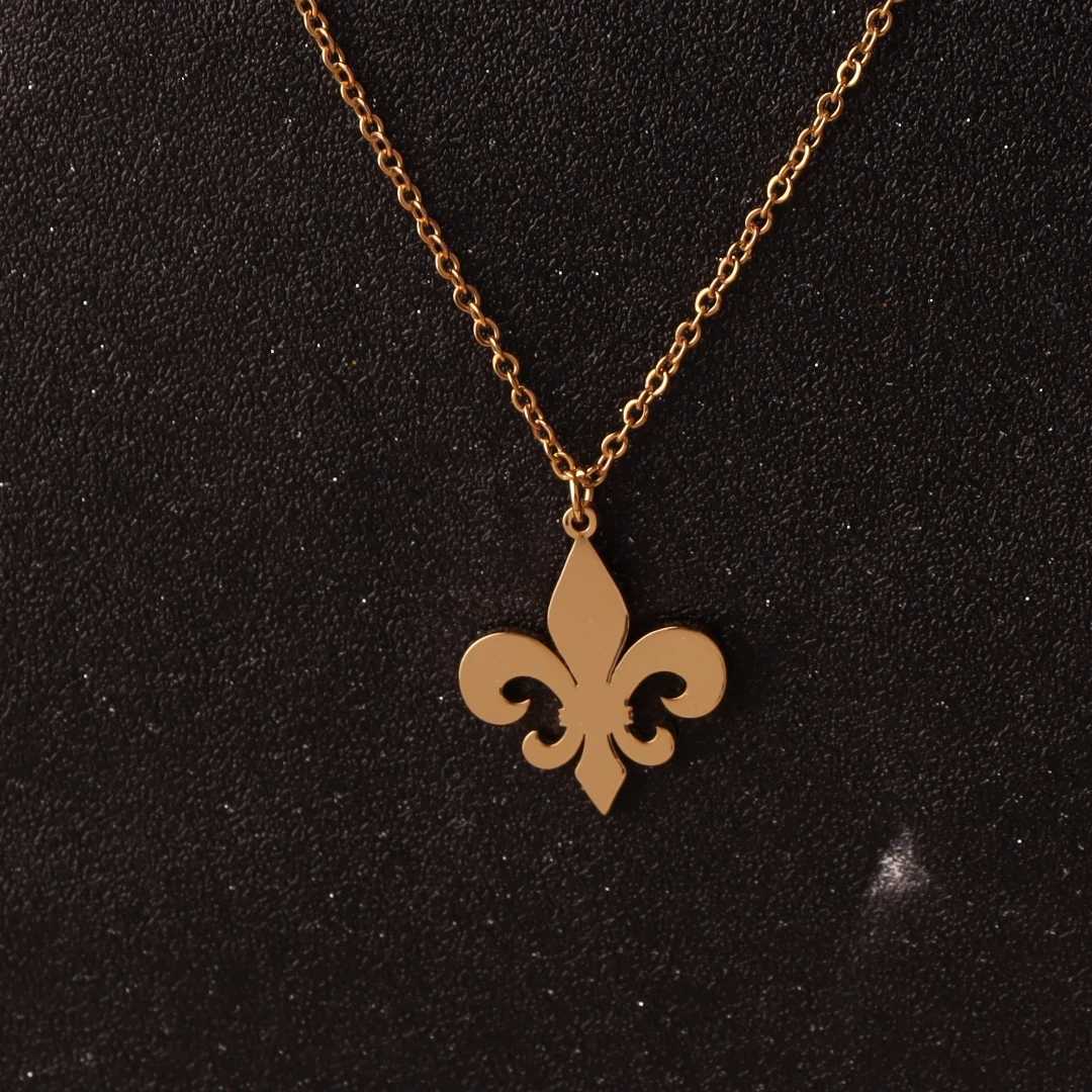 Stainless Steel Fleur De Lis Necklace Pendant Flower Lily Saint Nicholas Lotus Catholic French Royalty Necklace Women JewelryC250407